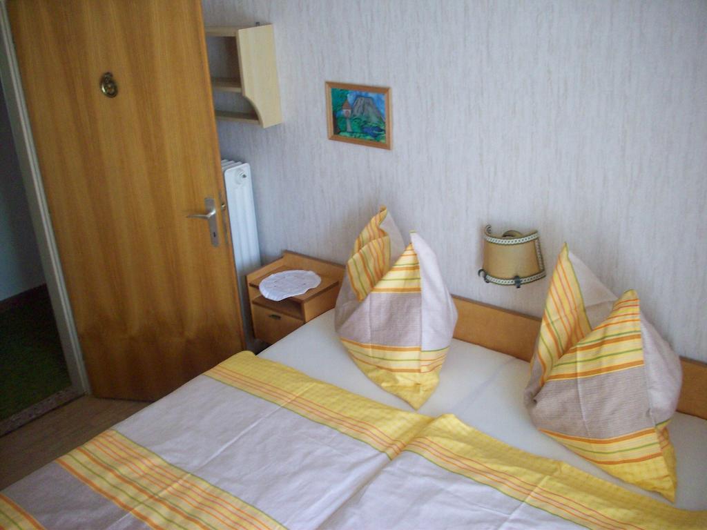 Ferienhaus Michor Latschach ober dem Faakersee Habitación foto